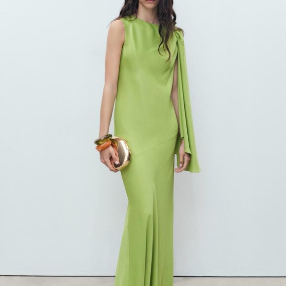 Mango gown - Picture 1 of 5